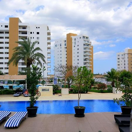 Blue Apartment In 5* Ceasar Resort Trikomo Buitenkant foto