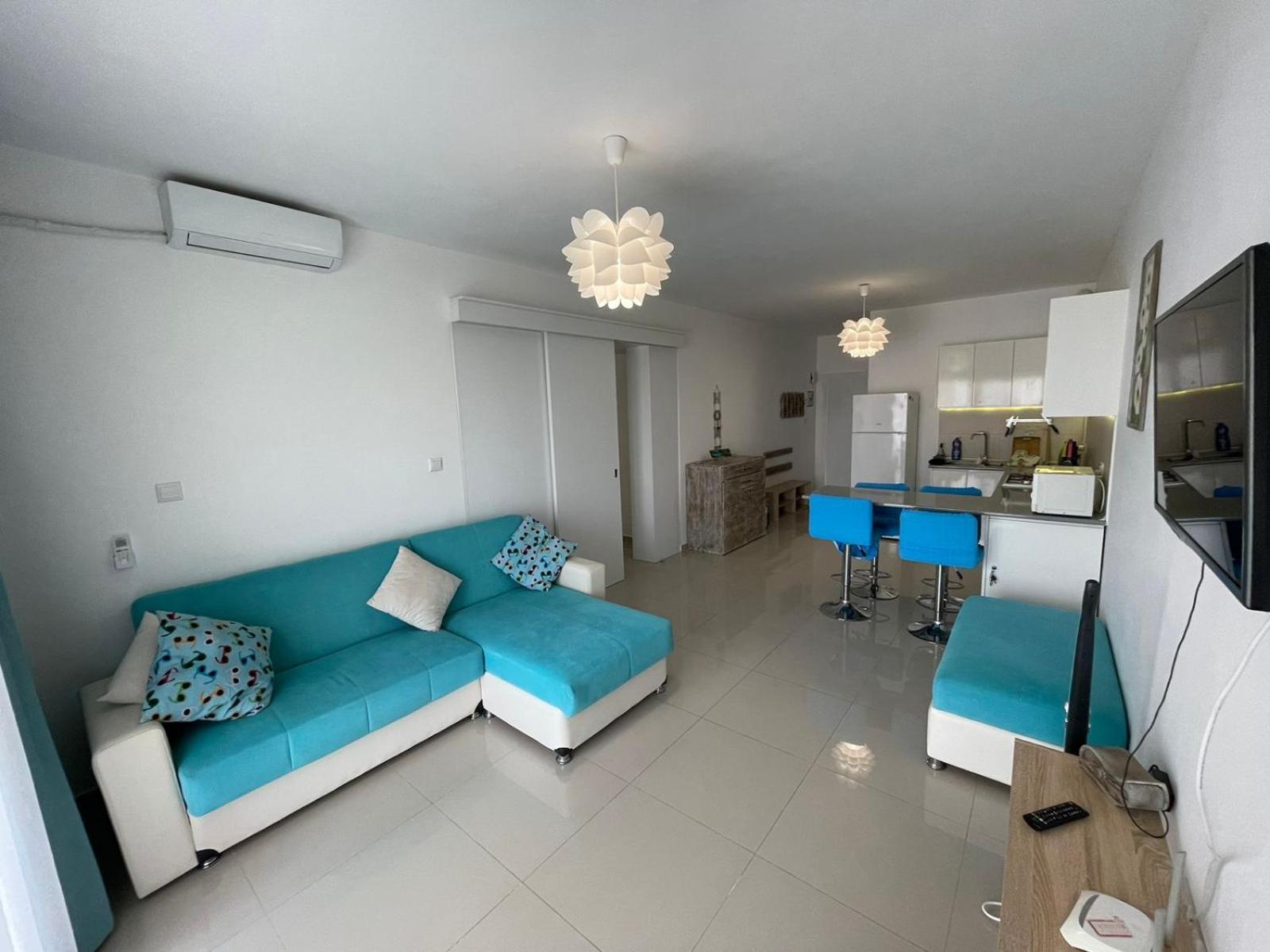 Blue Apartment In 5* Ceasar Resort Trikomo Buitenkant foto