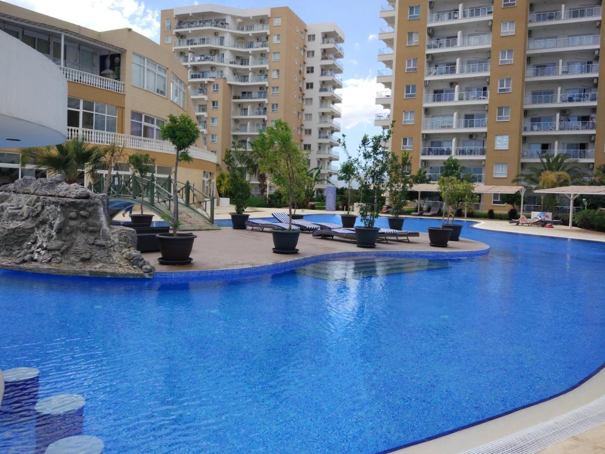 Blue Apartment In 5* Ceasar Resort Trikomo Buitenkant foto